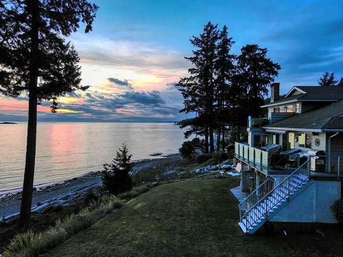 6437 Sunshine Coast Highway, Sechelt, BC 