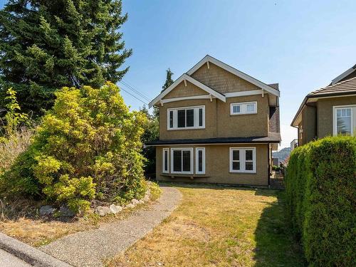 5512 Cambridge Street, Burnaby, BC 