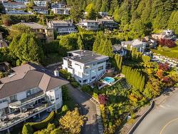 2206 WESTHILL DRIVE  West Vancouver, BC V7S 2Z5