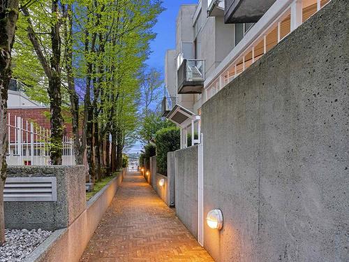 D3 988 Beach Avenue, Vancouver, BC 