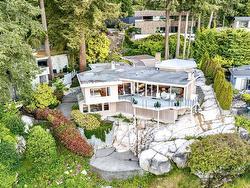 4184 ROSE CRESCENT  West Vancouver, BC V7V 2N8