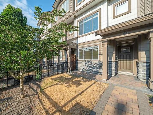 16 9100 No. 3 Road, Richmond, BC 