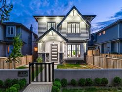 8333 CARTIER STREET  Vancouver, BC V6P 4T7