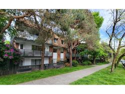 204 1933 W 5TH AVENUE  Vancouver, BC V6J 1P6