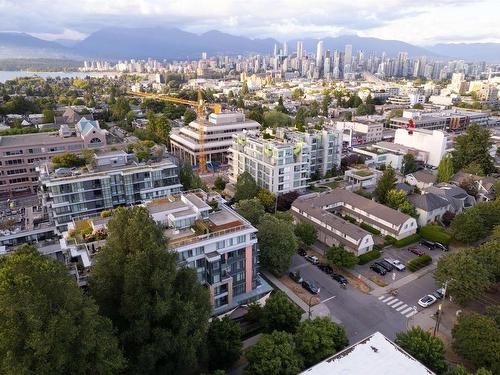 309 2565 Maple Street, Vancouver, BC 