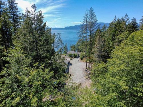 10991- 10993 Sunshine Coast Highway, Halfmoon Bay, BC 