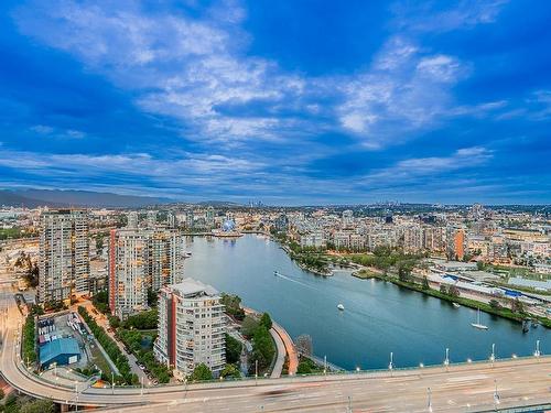 3903 1033 Marinaside Crescent, Vancouver, BC 