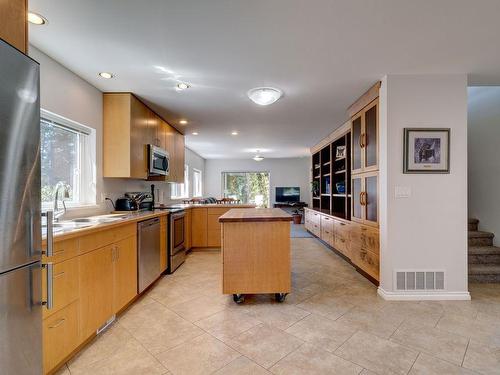 5066 Parkview Road, Madeira Park, BC 