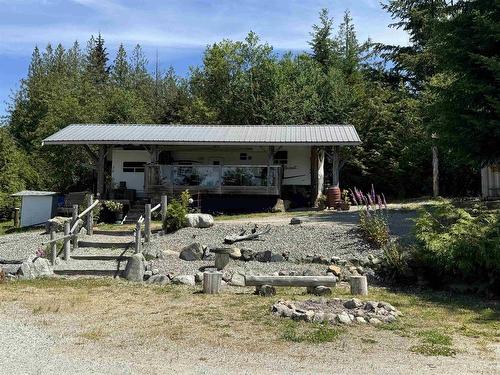 6016 Leaning Tree Road, Halfmoon Bay, BC 