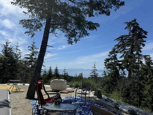 6016 Leaning Tree Road, Halfmoon Bay, BC 