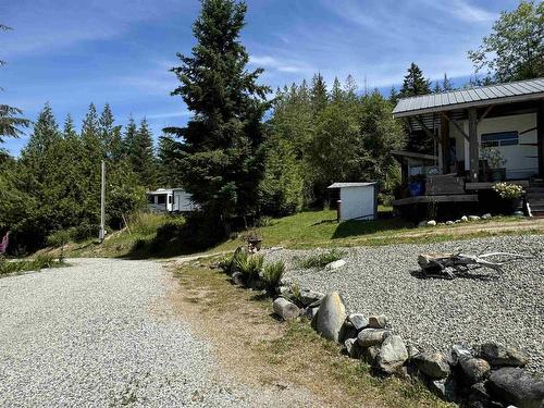 6016 Leaning Tree Road, Halfmoon Bay, BC 