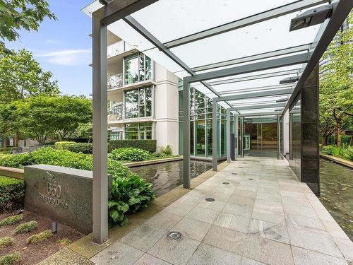 601 1650 Bayshore Drive, Vancouver, BC 