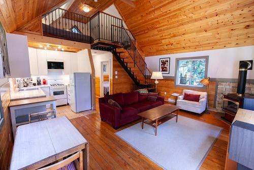 216 Georgina Point Road, Mayne Island, BC 