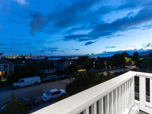 212 W 5Th Street, North Vancouver, BC 