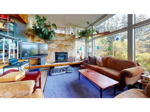 5330 Snodgrass Road, Sechelt, BC 