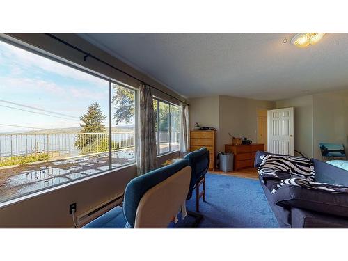 5330 Snodgrass Road, Sechelt, BC 