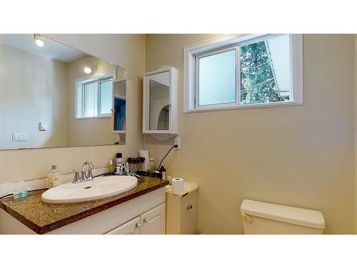 5330 Snodgrass Road, Sechelt, BC 