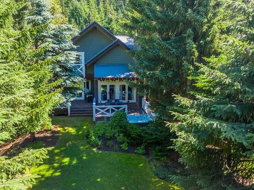 7313 Fitzsimmons Road South, Whistler, BC 