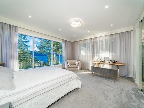 5290 Gulf Place, West Vancouver, BC 