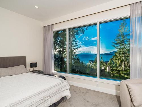 5290 Gulf Place, West Vancouver, BC 