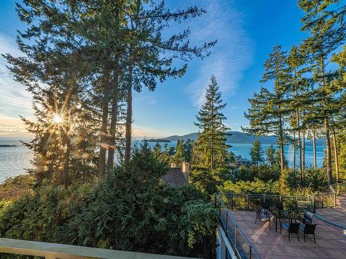 5290 Gulf Place, West Vancouver, BC 