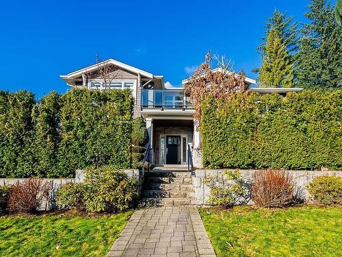 314 E Carisbrooke Road, North Vancouver, BC 