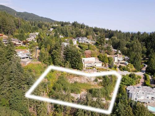 4783 Westwood Place, West Vancouver, BC 