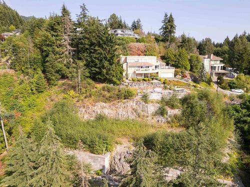 4783 Westwood Place, West Vancouver, BC 