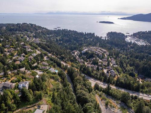 4783 Westwood Place, West Vancouver, BC 