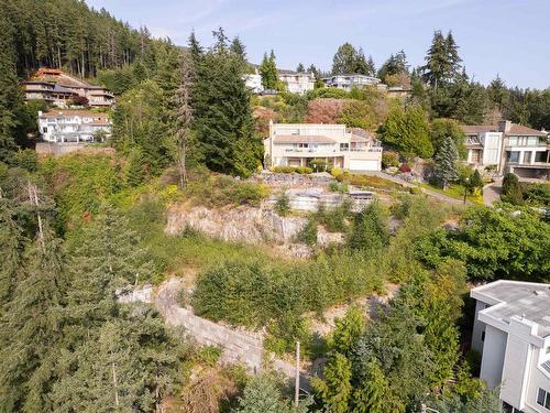 4783 Westwood Place, West Vancouver, BC 