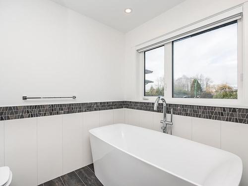 5225 Woodsworth Street, Burnaby, BC 