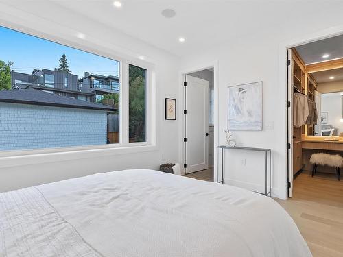 B 3538 W 14Th Avenue, Vancouver, BC 