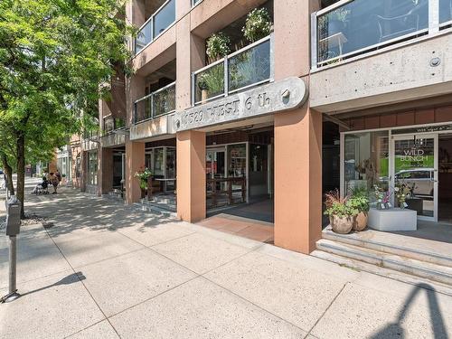 218 1529 W 6 Avenue, Vancouver, BC 