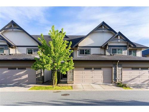 215 3105 Dayanee Springs Boulevard, Coquitlam, BC 