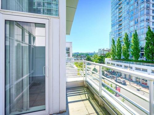 Th E 1199 Marinaside Crescent, Vancouver, BC 