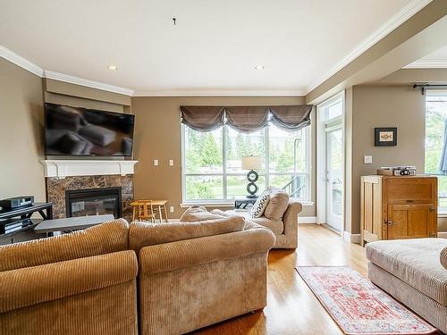 3325 Plateau Boulevard, Coquitlam, BC 