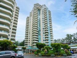 5E 338 TAYLOR WAY  West Vancouver, BC V7T 2Y1