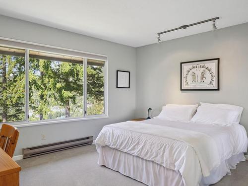 5321 Monte Bre Crescent, West Vancouver, BC 