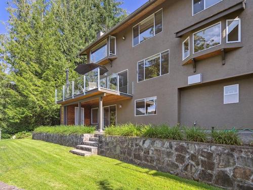 5321 Monte Bre Crescent, West Vancouver, BC 