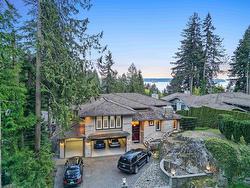 3930 BAYRIDGE AVENUE  West Vancouver, BC V7V 3J4