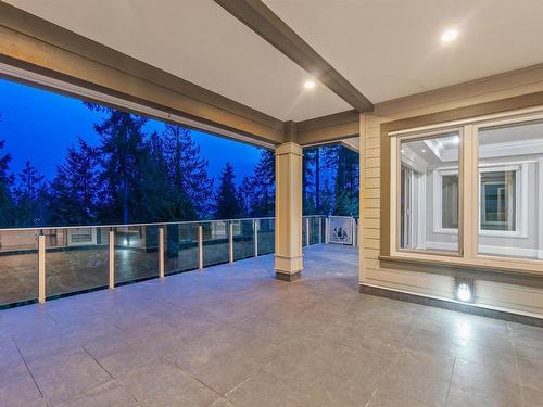 3930 Bayridge Avenue, West Vancouver, BC 