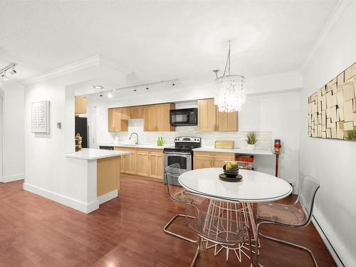 101 1827 W 3Rd Avenue, Vancouver, BC 