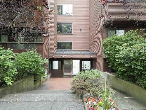 101 1827 W 3Rd Avenue, Vancouver, BC 