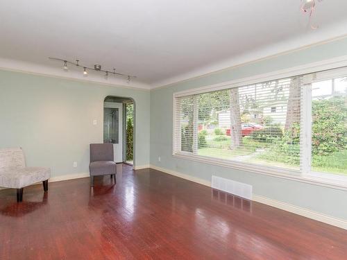 341 W 24Th Street, North Vancouver, BC 