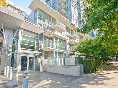 206 560 Nicola Street, Vancouver, BC 