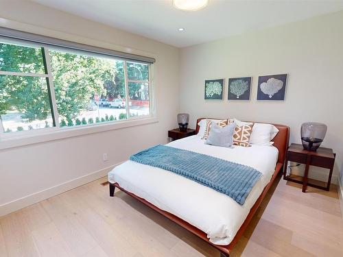 1290 E 48Th Avenue, Vancouver, BC 