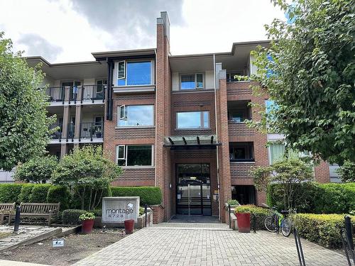 320 4728 Dawson Street, Burnaby, BC 