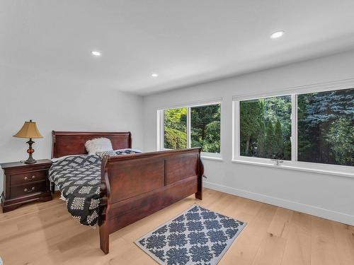 4757 Woodgreen Drive, West Vancouver, BC 