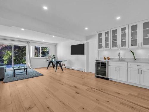 4757 Woodgreen Drive, West Vancouver, BC 