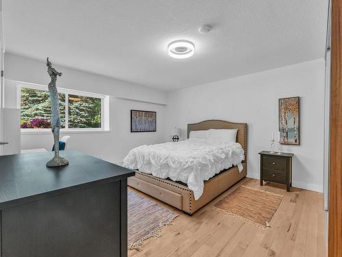 4757 Woodgreen Drive, West Vancouver, BC 